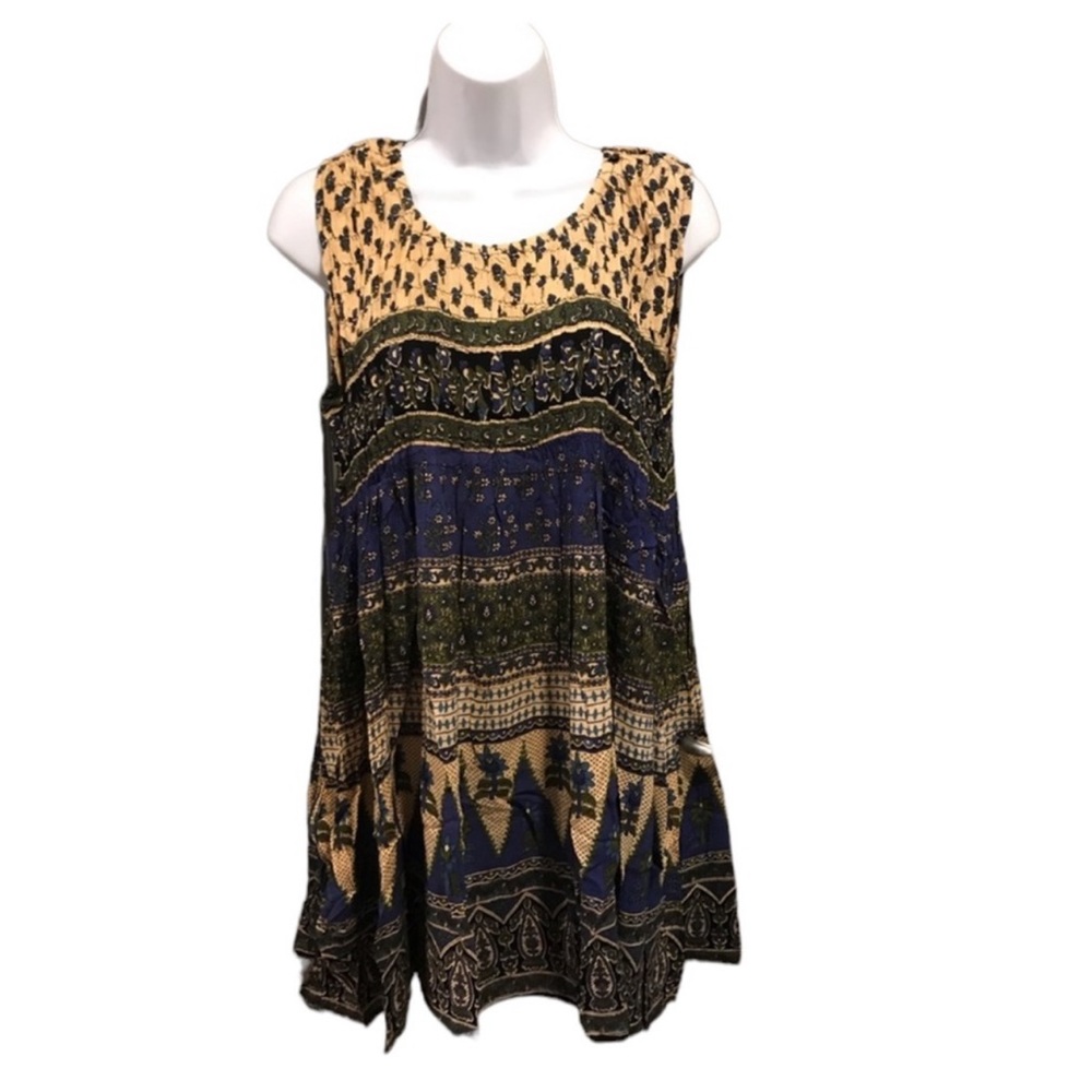 NWT.  DRESS/TUNIC by Sacred Threads.   BL/RD3.  220258
